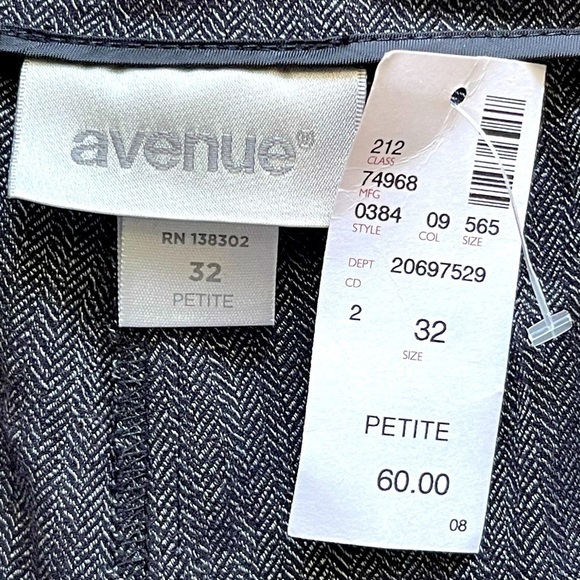 NWT! ($60) Avenue Women's Tummy Control Trouser Pants Petite Women Plus Size 32P - Picture 4 of 14